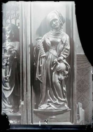 Stadtkirche; Altarfigur, Heilige Elisabeth