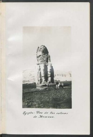 Egipto. - Uno de los colosos de Memnon. - [Fotografía]