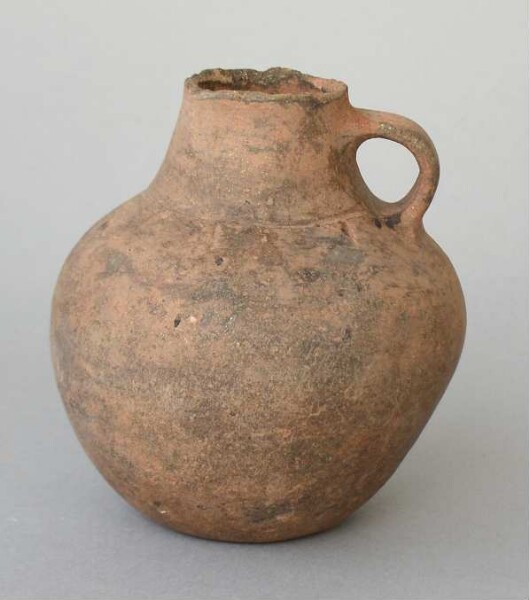 Clay vessel