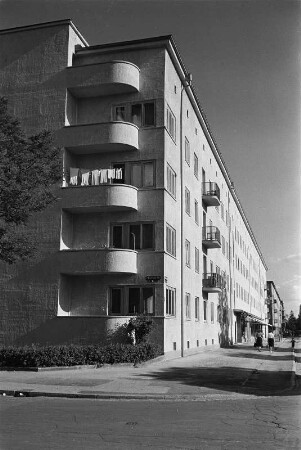 Dresden-Gruna, Hepkeplatz 10, 8, 6, 4 und 2. Wohnhäuser (um 1928, E. Hempel) der Gemeinnützigen Wohnungsbau-AG Gruna