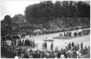 Beim Motorradrennen in Wannsee