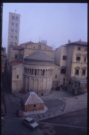 Arezzo, Pieve di Santa Maria,Arezzo, Palazzo della fraternità dei laici