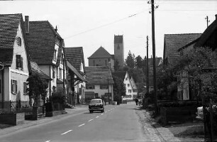 Bisingen: Ortsdurchfahrt und Kirche