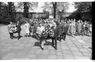 Kleinbildnegativ: Gedenkstätte Plötzensee, 1974