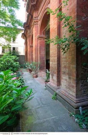 San Girolamo, Hauptfassade / Westfassade
