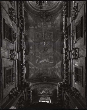 Piaristenkirche (Klosterkirche der Verklärung Christi), Krakau: Deckengemälde im Langhaus