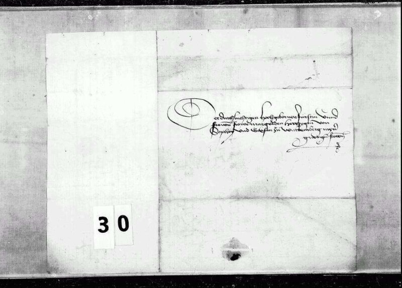 Briefwechsel der Gräfin. Darunter: Graf Ludwig 1449; Erzherzogin Mechthild 1468-79; Gräfin Barbara 1478; mit Baden 1461, 1472; Burgund 1454, 1462; Frankreich 1461; Herzog von Mailand 1473; Pfalz-Bayern 1455-78; Fürstin Jolante von Piemont 1475, 1460; Haus Savoyen 1453-74; Kloster Binsdorf 1470, 1471; Peter von Hagenbach, undat.; Schultheiß von Luzern Heinrich von Humwil 1469-72; Francois Malet 1456-65; Amtmann zu Möckmühl 1456-62; Schultheiß zu Backnang 1468-78; Dr. Heinrich Steinhöwel 1474; Graf Johann von Werdenberg 1467; Propst Ulrich Wirtemberger zu Stuttgart 1473; Komthur zu Ysenheim 1456, 1458.