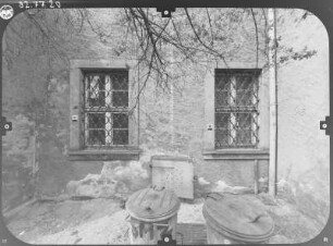 Zittau, Klosterstraße 3. Ehem. Franziskanerkloster. Ostflügel (Umbau 1884, 1936, Städtische Museen). Hoffront (Teilansicht, Erdgeschoss)