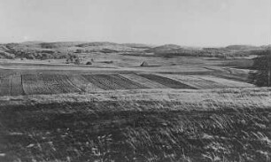 Blick von der Eninger Weide gegen Südost : Geologie | Geologische Charakterbilder | Der Nordrand der mittleren Schwäbischen Alp