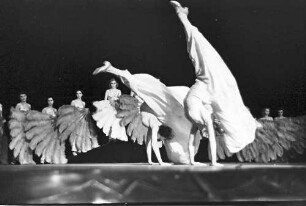 Wintergarten: Aurette Sisters (paralell Girls)