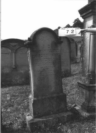 Grabstein 72