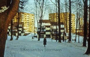 Sülzberg mit Blick auf Mehrfamilienhäuser im Winter