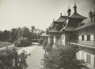 Schloss Pillnitz, Bergpalais, Hofseite, Seitenansicht, Blick nach Westen