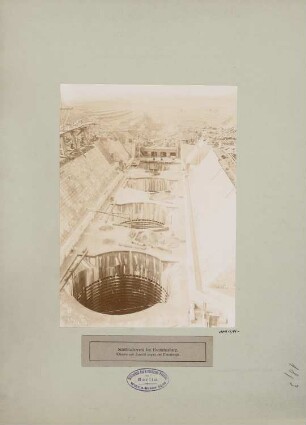 Dortmund-Ems-Kanal. Schiffshebewerk, Henrichenburg: Blick durch die Kammer auf das Unterhaupt