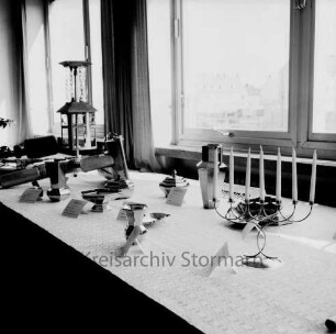 Kreishandwerkerschaft Stormarn: Kreisberufsschule: Ausstellung von Lehrlingsarbeiten: Ausstellungsstücke