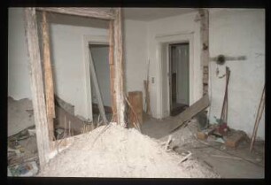 Diapositive: Wiener Str. 33a, März 1992
