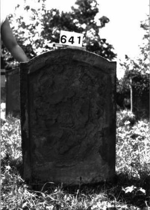 Grabstein 641