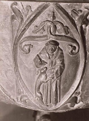Taufkessel mit Strahlenkranzmadonna und dem heiligen Ägidius