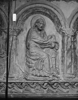 Südliche Chorschrankenwand: Maria umgeben von sechs Aposteln — Dritte Arkade von links: Apostel Jacobus der Ältere