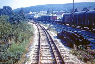 Zwischen Güterbahnhof und Personenbahnhof Aalen: auf der Strecke Neresheim - Aalen der Härtsfeldbahn Aalen - Neresheim - Dillingen: Blickrichtung Neresheim