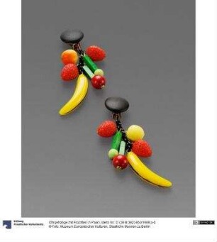 Ohrgehänge mit Früchten (1 Paar)