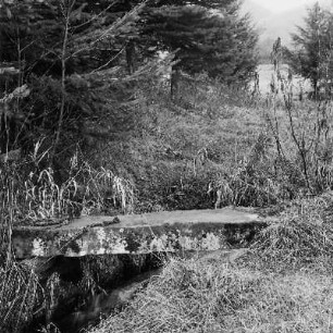 Sachteil: Steinsteg über die Itter; Oberzent, Itterbach (Hinter Untere Siegfriedstraße 24)
