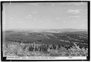 Lausitzer Gebirge. Blick vom Valtenberg (589 Meter) Richtung Tanzplan