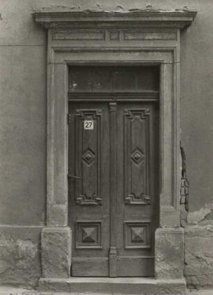 Belgern, Lindenstraße 27. Wohnhaus, Ackerbürgerhaus (1801/1850). Portal