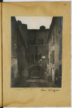 Durchgang, Padua: Ansicht (aus: Skizzen- und Fotoalbum 5)