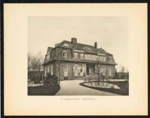 Landhaus Carl Joerger, Berlin-Wannsee: Haupthaus, Eingangsseite (aus: Alfred Breslauer, Ausgeführte Bauten 1897-1927)