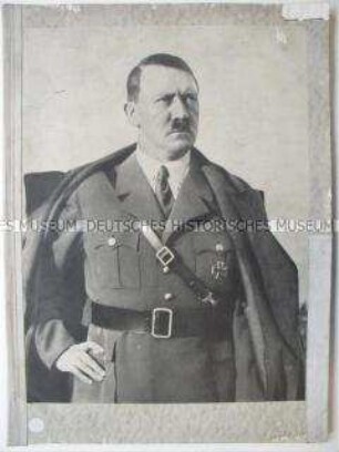 Sonderausgabe der Wochenzeitschrtift "Illustrierter Beobachter" mit einer Bilanz nach 4 Jahren Amtzeit der Hitler-Regierung