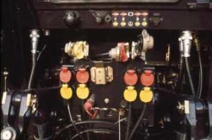 Fotografie: Traktor, Antriebs- und Anbausystem, Hydraulik