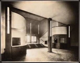 Neugestaltung der Umgebung des Bülowplatzes (Scheunenviertel), Berlin Lichtspielhaus Babylon und Wohnungsbauten: Block 14 Kino, Eingangshalle