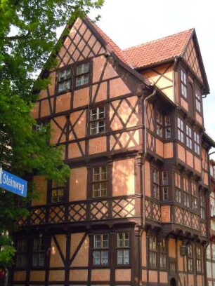Quedlinburg - Steinweg : Haus am Steinweg, aufgenommen in Quedlinburg am 30. April 2014. Foto Uwe Gerig