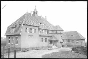 Krögis. Neue Schule