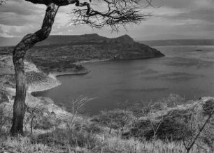 Der Shala Lake : Blick auf das Ostufer des Shala Lakes