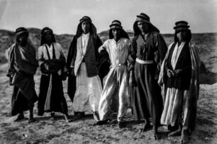 Männergruppe im Irak (Deutsche Indien-Expedition 1926/1929 - Rückreise: Irak-Syrien-Libanon-Türkei)