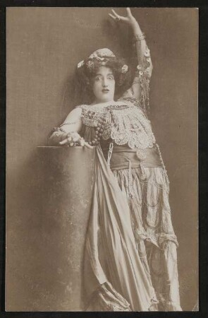Anna Bahr-Mildenburg als Klytämnestra in Hofmannsthals "Elektra"