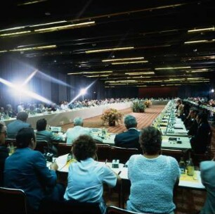 Tagung der Nationalen Forschungs- und Gedenkstätten (NFG) in Berlin 1986, Blick in den Tagungssaal