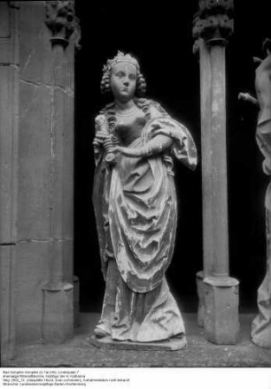 Ritterstiftskirche; Holzfigur der hl. Katharina