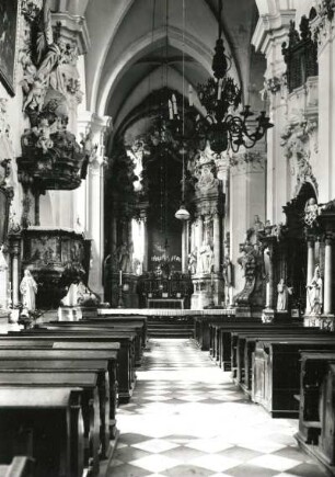 Trebnitz, Klosterkirche : Trebnitz (Trzebnica/Polen). Klosterkirche. Innenansicht nach Osten