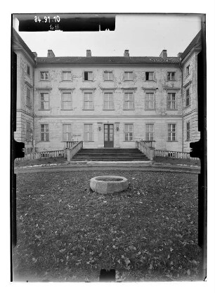 Wedendorfersee-Wedendorf. Ehem. Gutshaus (1697, Umbau 1805-1810; M. F. Rabe). Parkfront (Teilansicht)