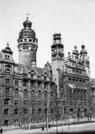 Wiederaufbau des Neuen Rathauses