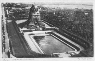 Leipzig: Völkerschlachtdenkmal ; Orig.-Fliegeraufnahme
