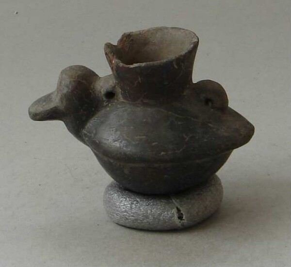 Clay vessel