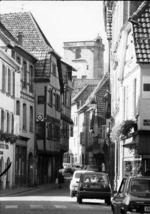 Rappoltsweiler, Ribeauvillé: Grand Rue mit Metzgerturm