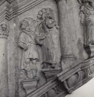 Detail der Treppenbrüstung: Die Propheten Micha und Jonas