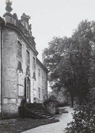 Reichstädt, Schloss, Gartenseite, Mittelrisalit mit Freitreppe