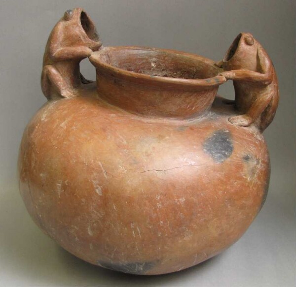 Clay vessel