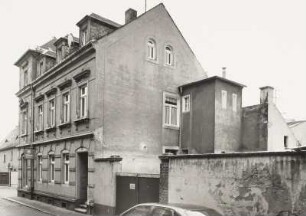 Radeburg, Wohnhaus : Radeburg. Wohnhaus mit Laden. August-Bebel-Straße 14 (2. Hälfte 19. Jahrhundert). Straßenansicht